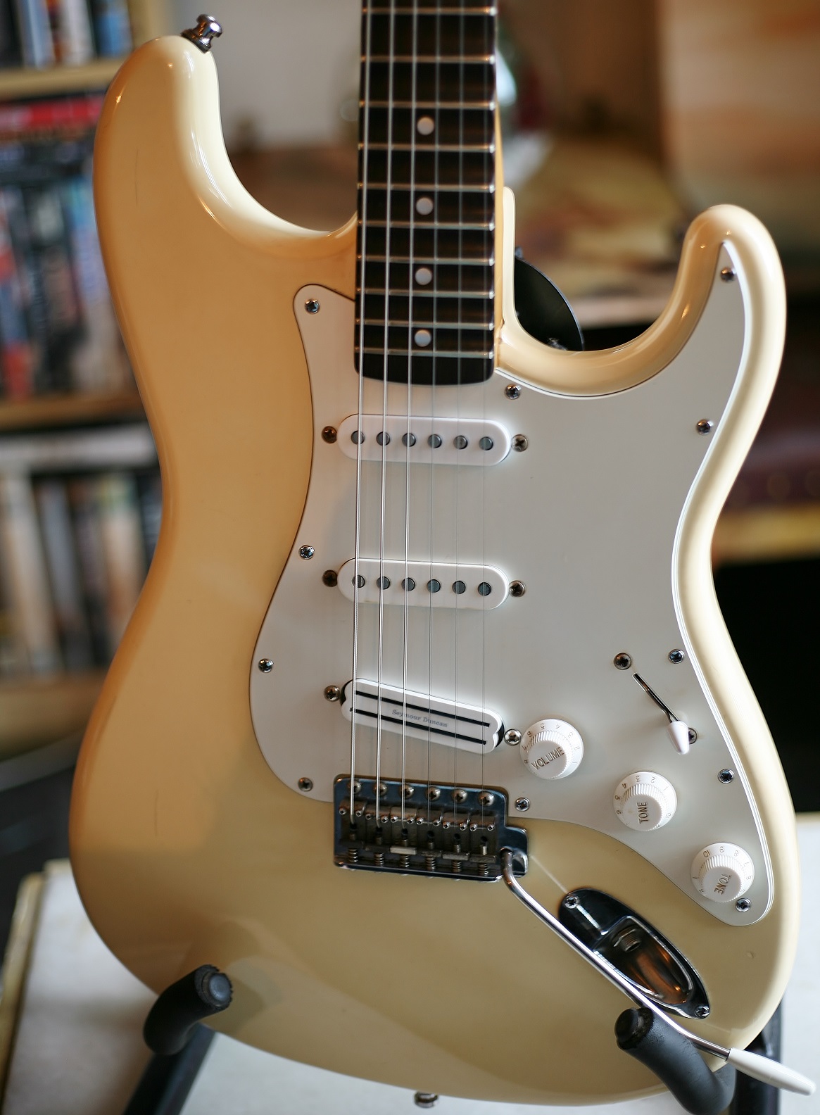 Produto - Fender Stratocaster St-72 (1989) - SomUmDois
